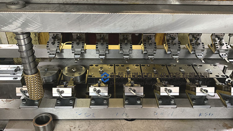 單機(jī)多工位機(jī)械手沖壓生產(chǎn)線 單機(jī)多工位機(jī)械手沖壓生產(chǎn)線