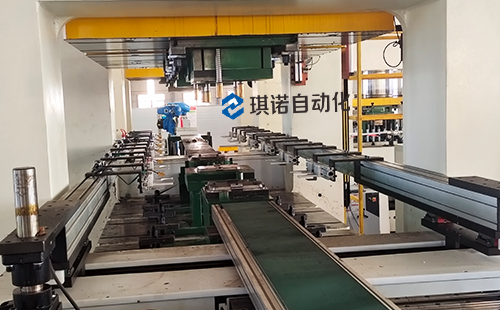 沖床三次元機(jī)械手 沖床三次元機(jī)械手