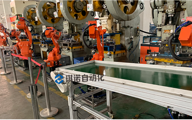 高效精準(zhǔn)！沖壓機(jī)械手的應(yīng)用領(lǐng)域及優(yōu)勢分析